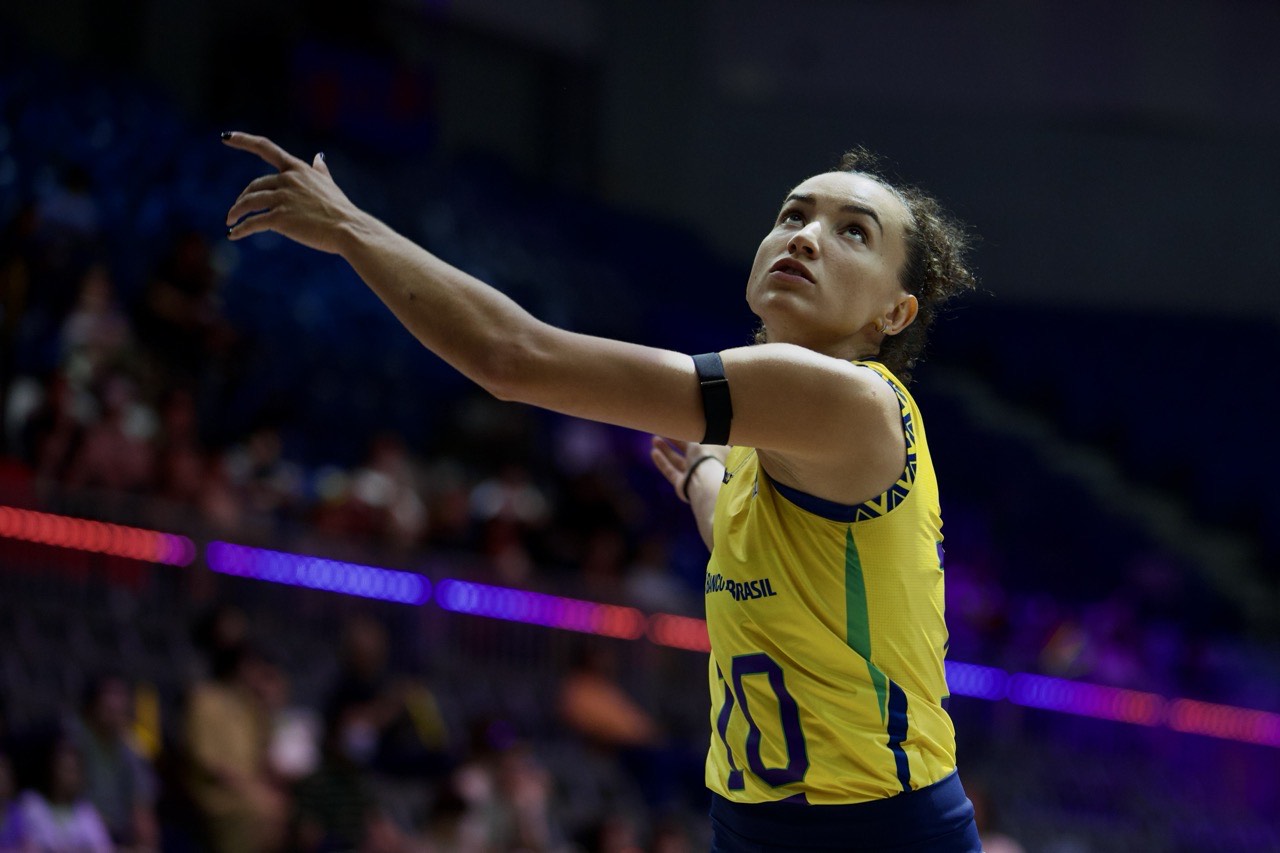 VOLLEYBALL  GABI ( BRAZIL)